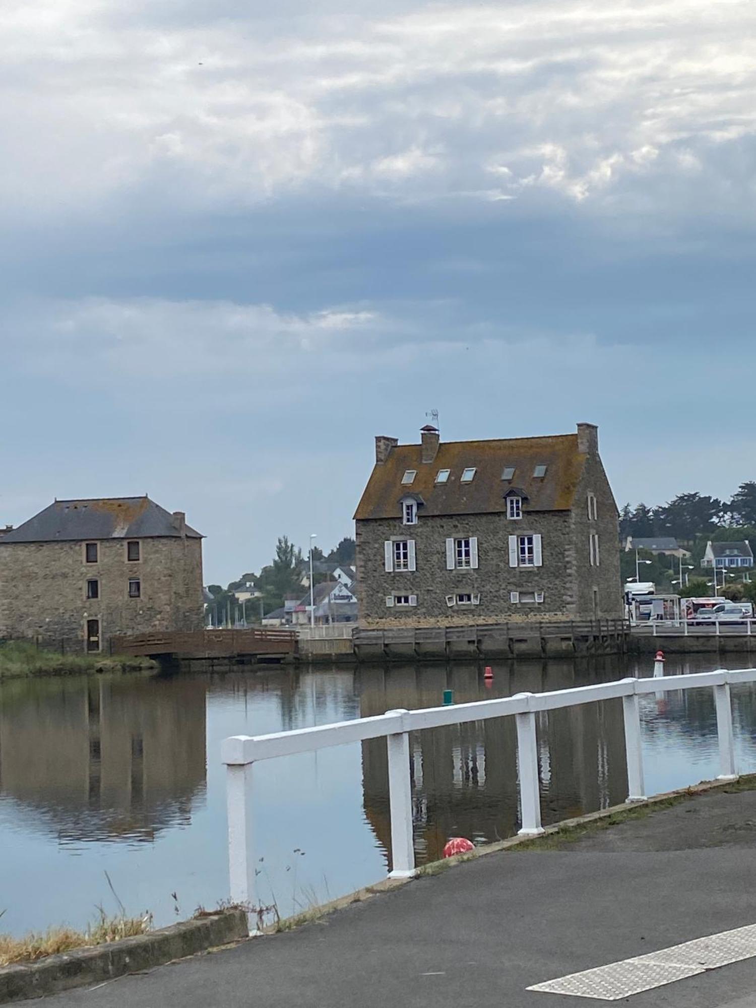 Apartmán Agreable Cocon Sous Les Toits - Parking - Wifi Pleneuf-Val-Andre Exteriér fotografie